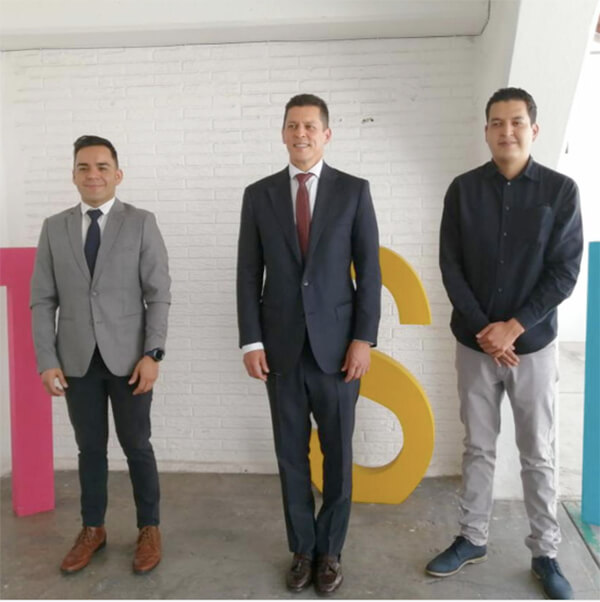 embajador-de-nicaragua-en-mexico-visita-fundacion